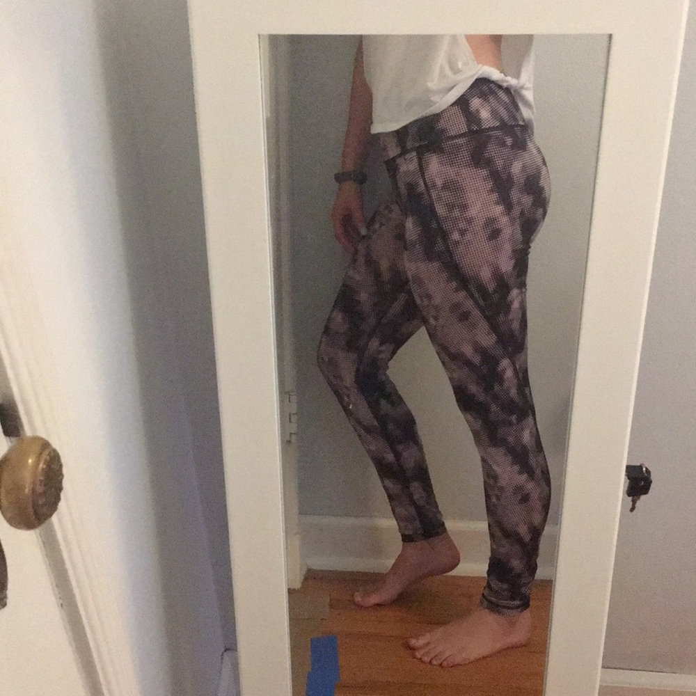 H&M Geometric print leggings